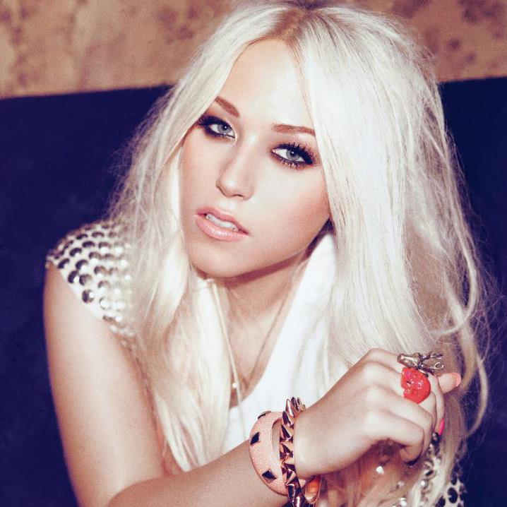 TGtS Meets...Amelia Lily